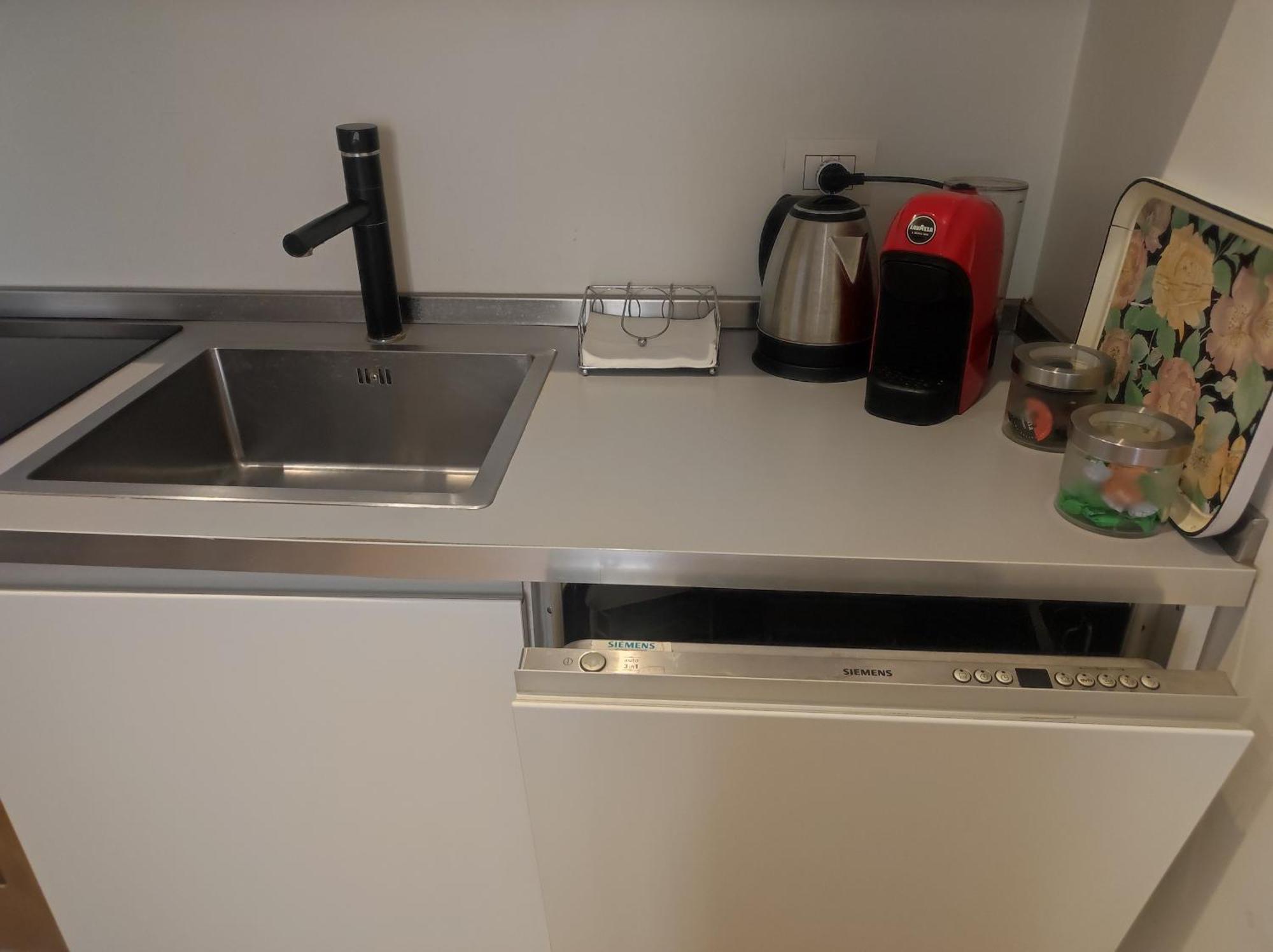 Maria Holiday Homes -Vitruvio 42 Appartamenti Mediolan Zewnętrze zdjęcie